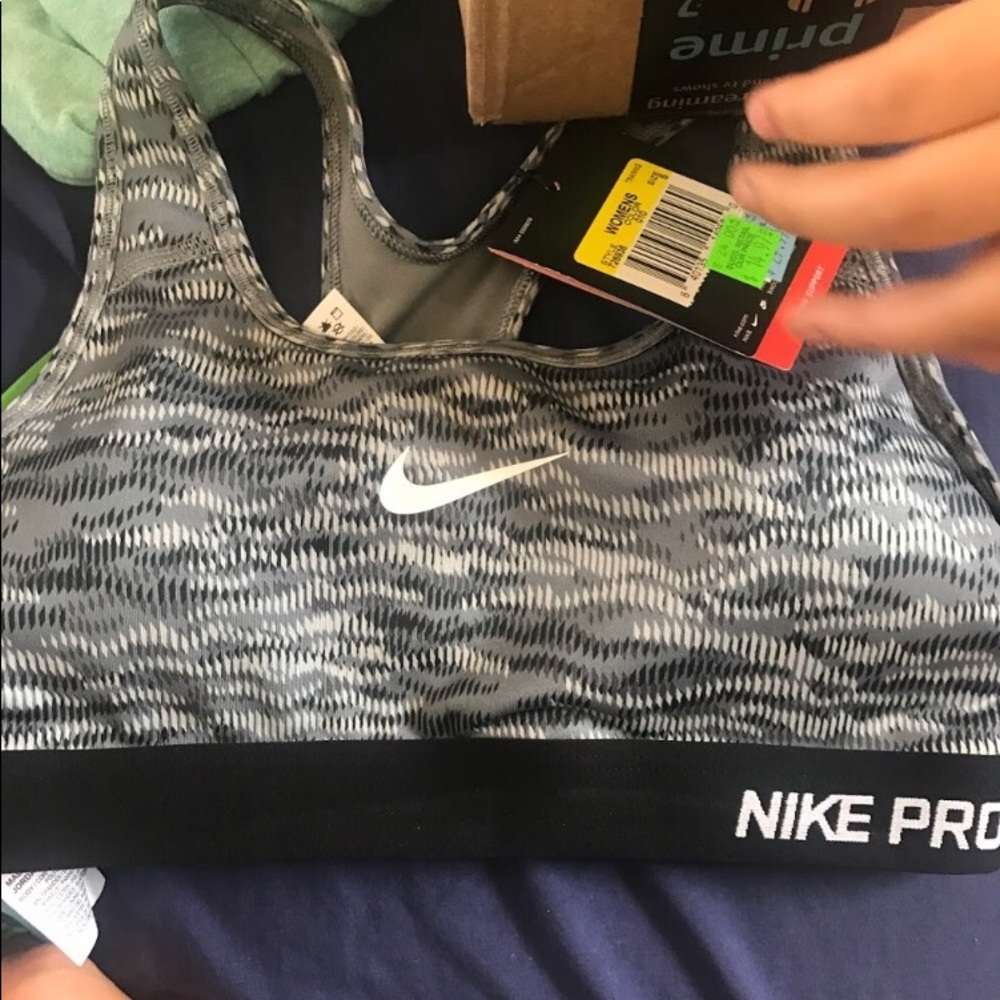 NWT Nike bra!